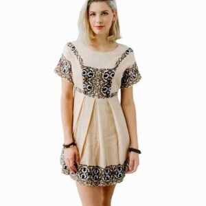 Anthropologie fit and flare size 8